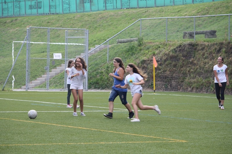 Village Camps International Summer Camp Leysin, Switzerland 2025-08-09 https://www.villagecamps.com/journals_admin/images/693-31-football (33).jpg